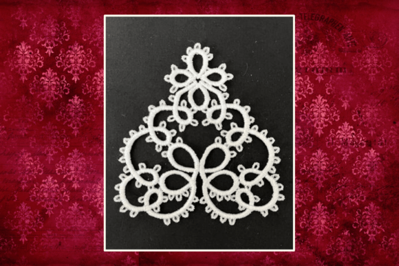 Tatted Christmas Heart Tree: A Designer Review